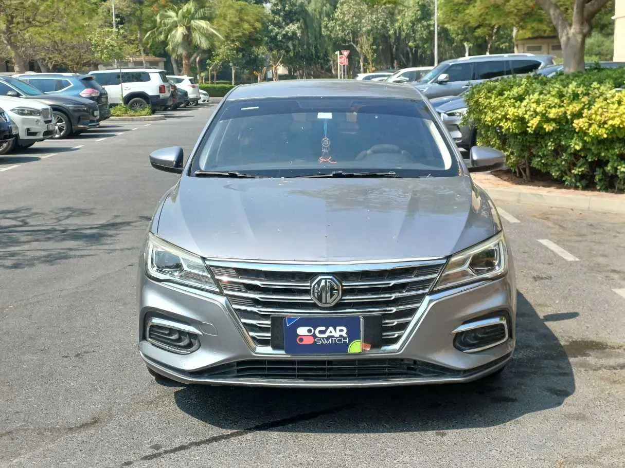 Car image 2