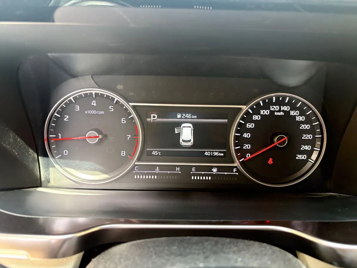 Car image 22