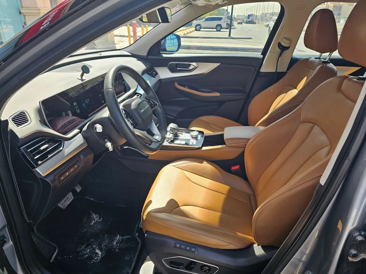 Car image 13