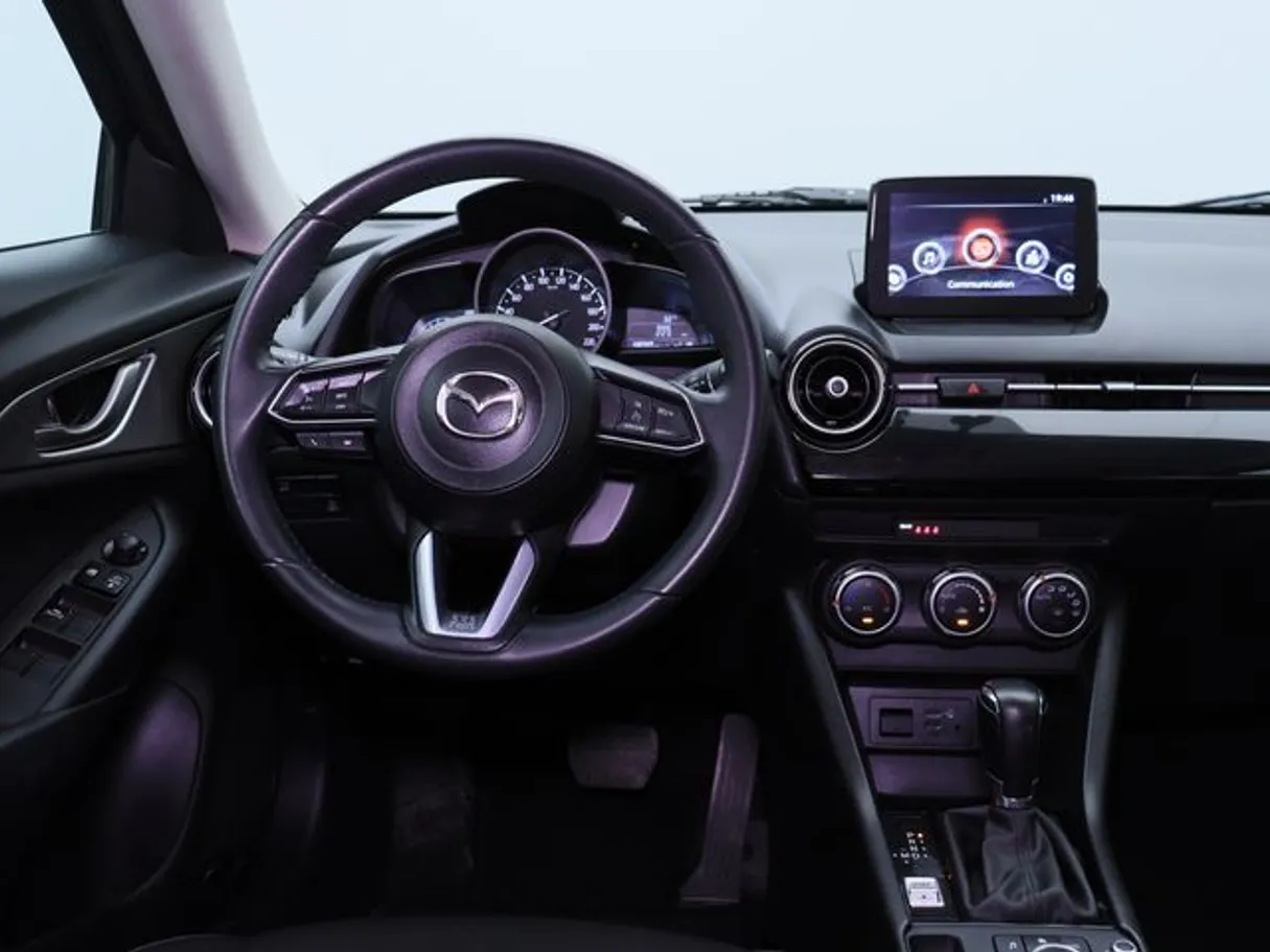Car image 15