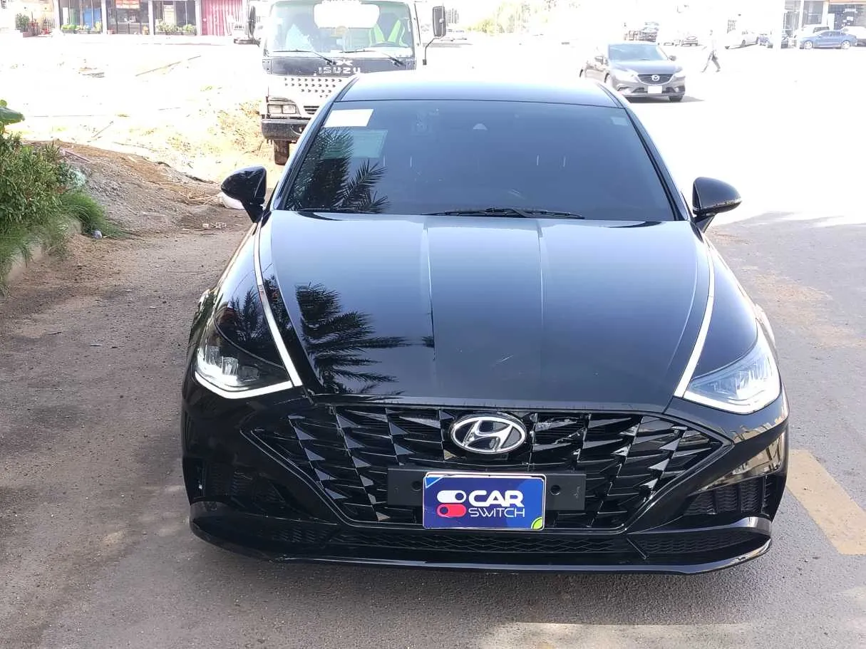 Car image 2