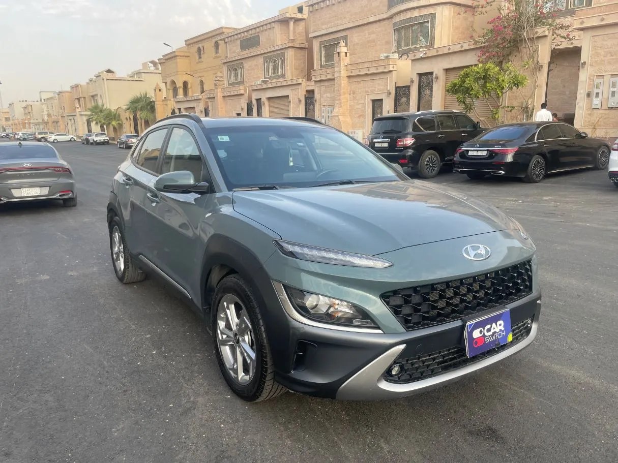 Car image 3