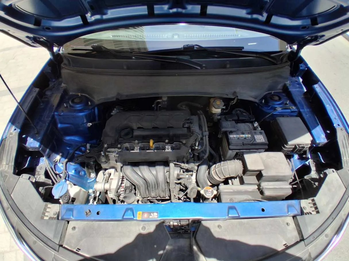 Car image 20