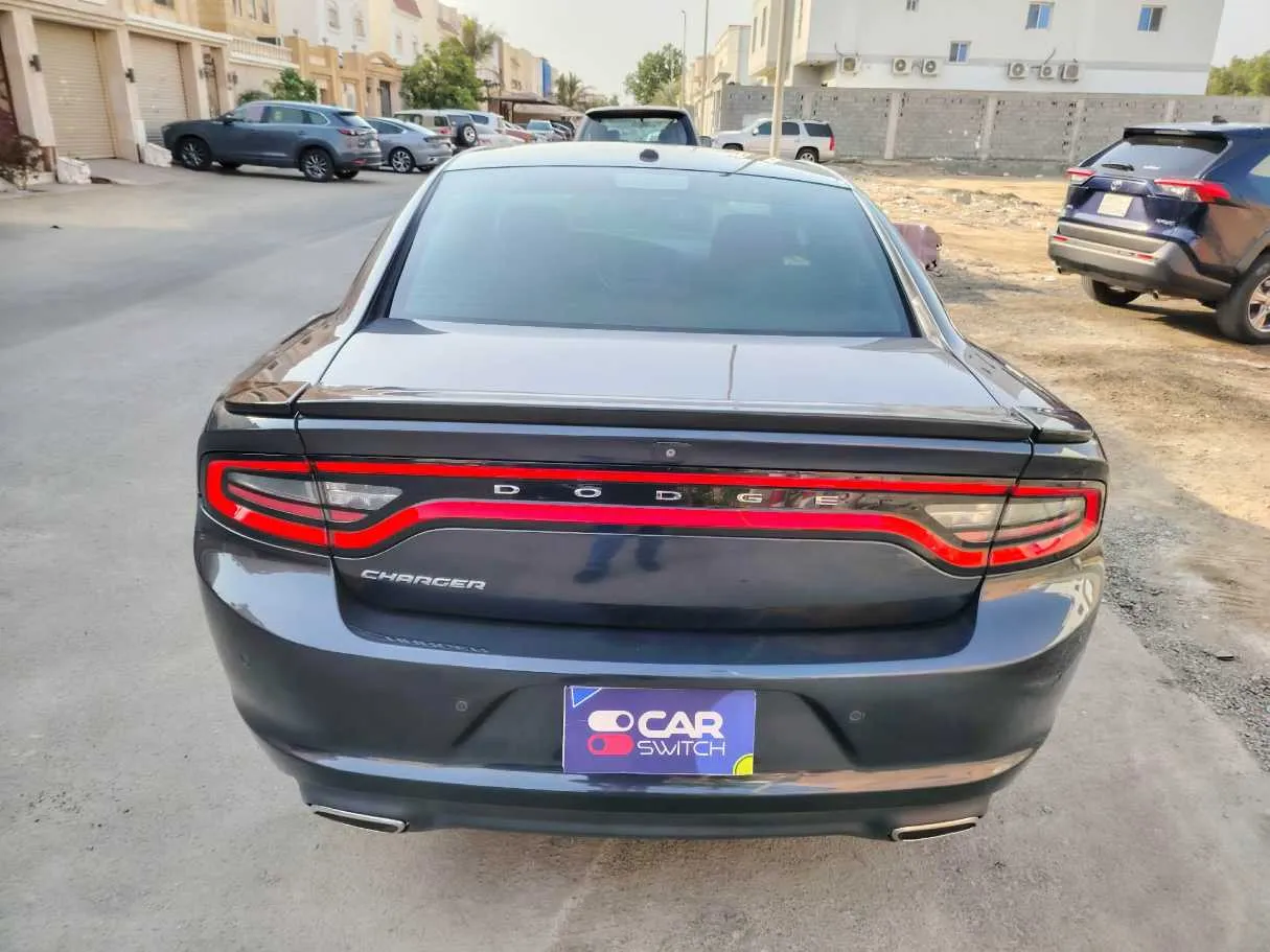 Car image 6