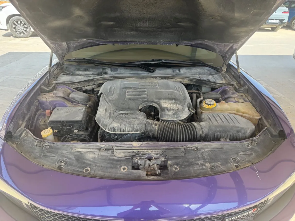 Car image 21