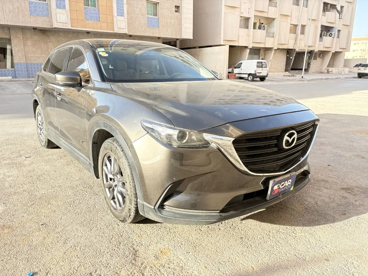 Car image 3