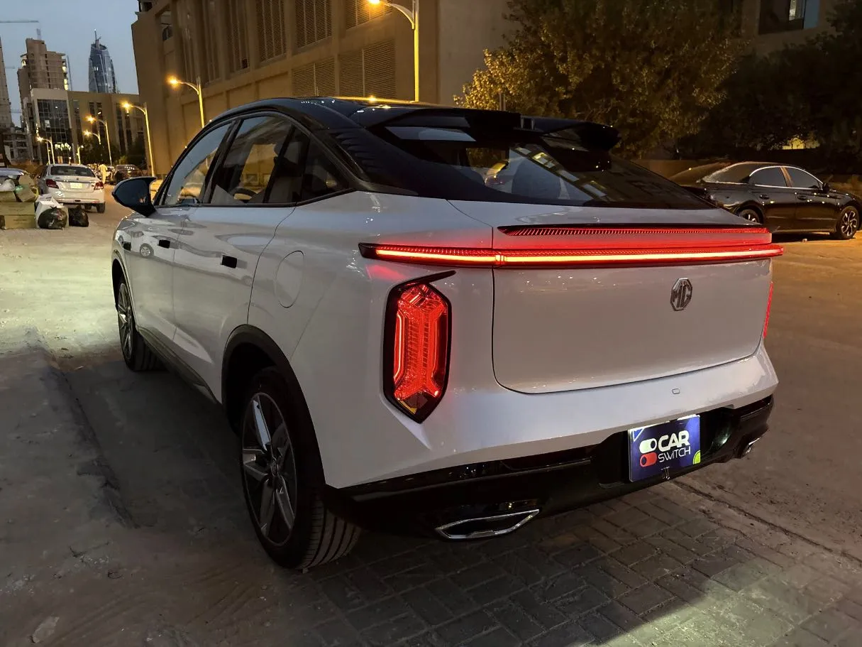 Car image 7