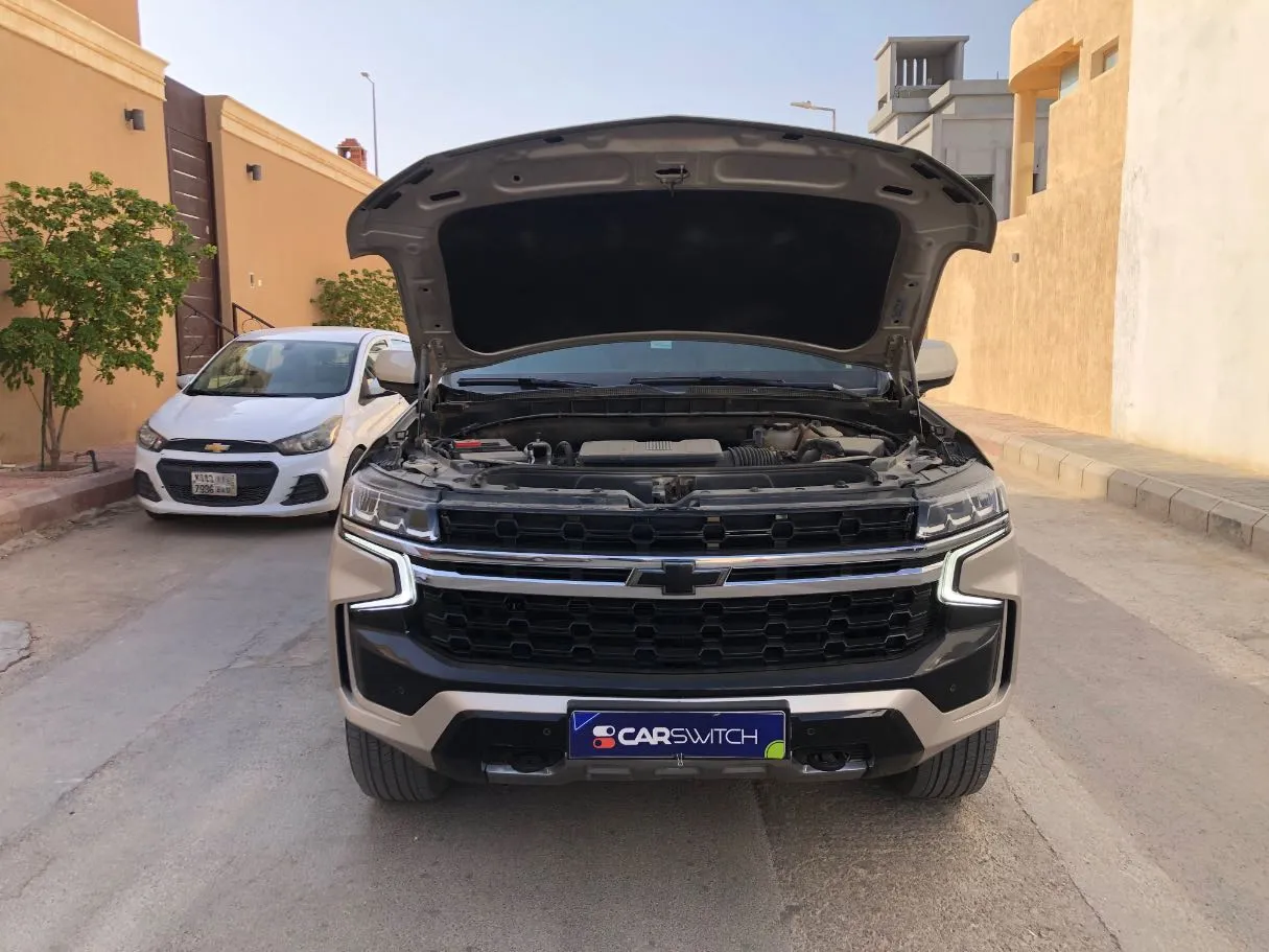 Car image 24