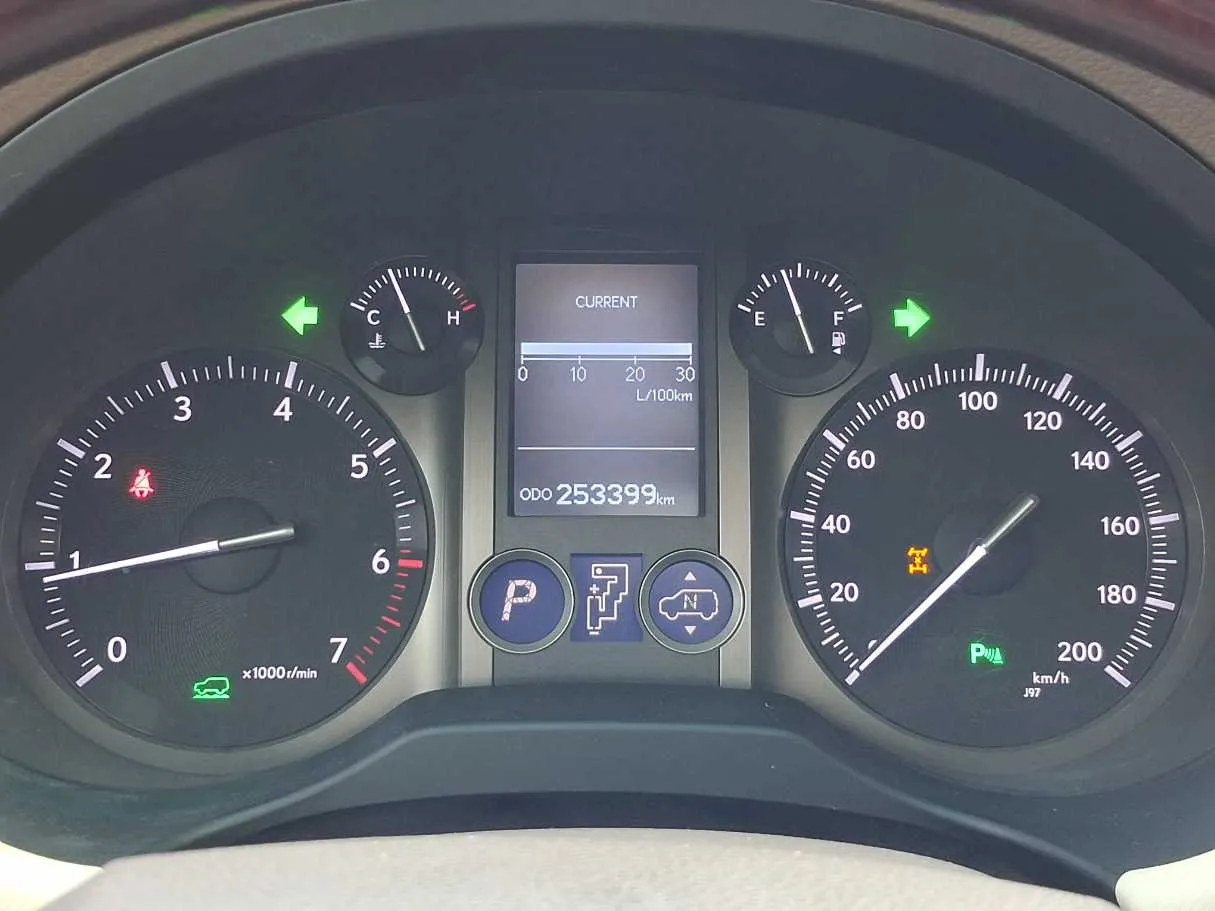 Car image 20