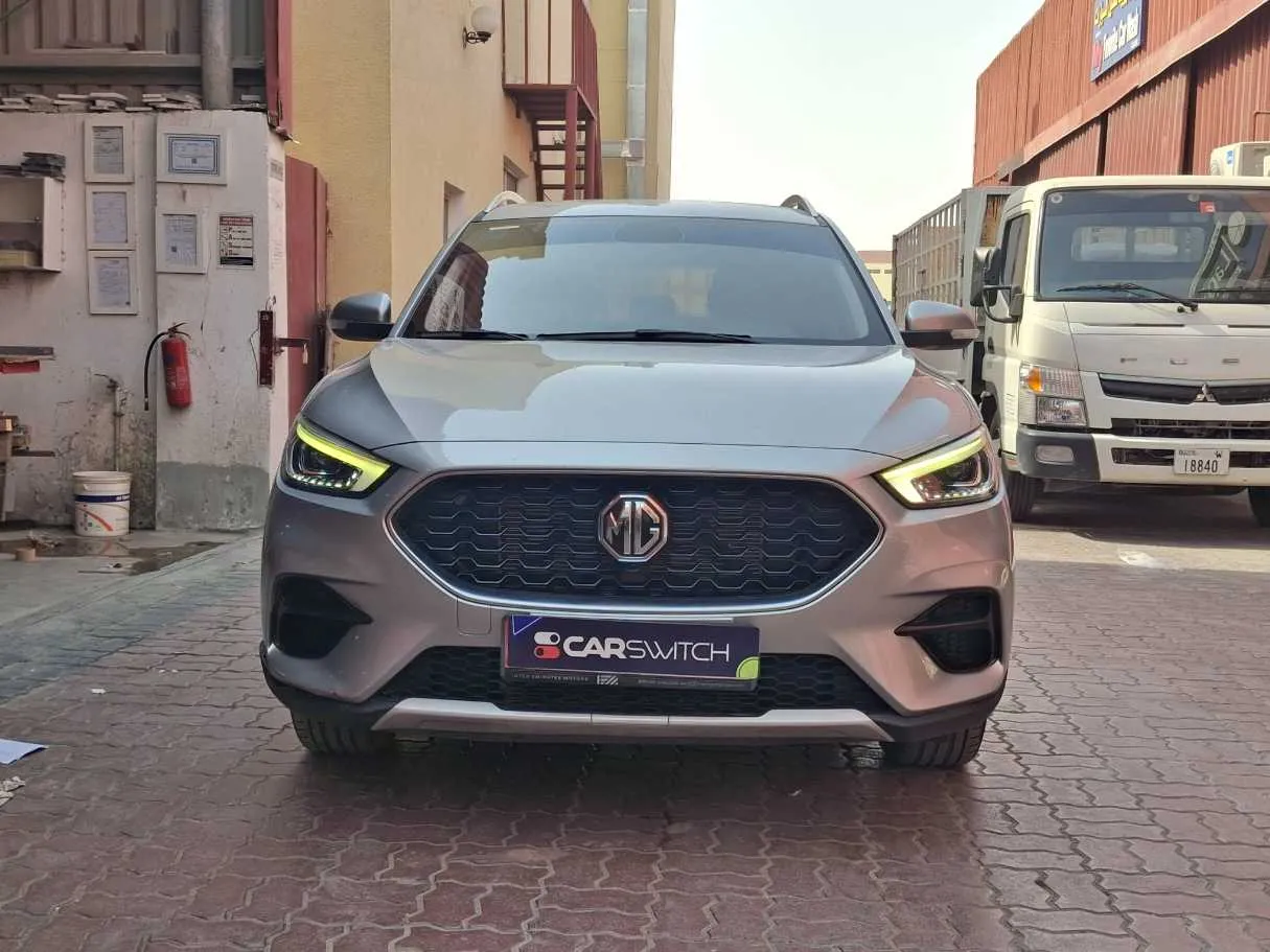 Car image 2