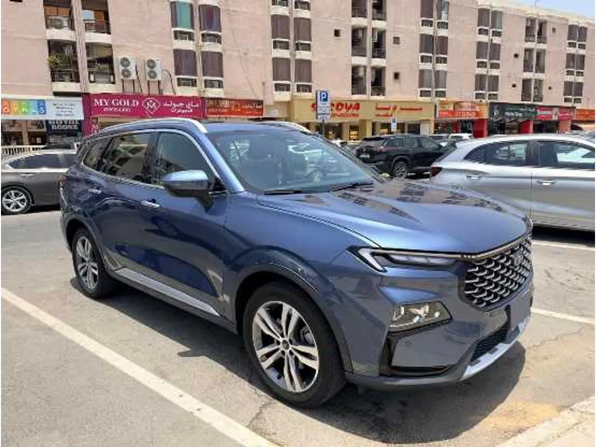 Car image 2