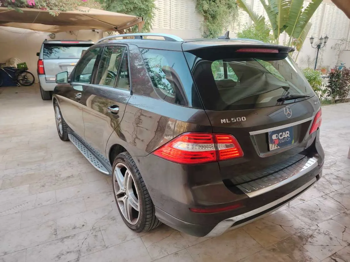 Car image 6