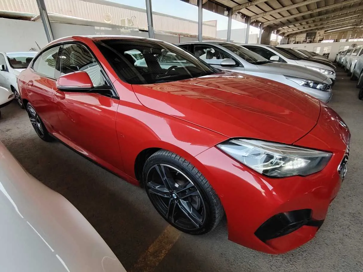 Car image 3