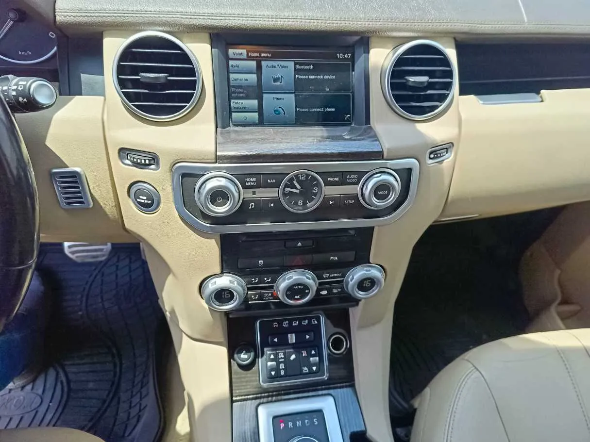 Car image 20