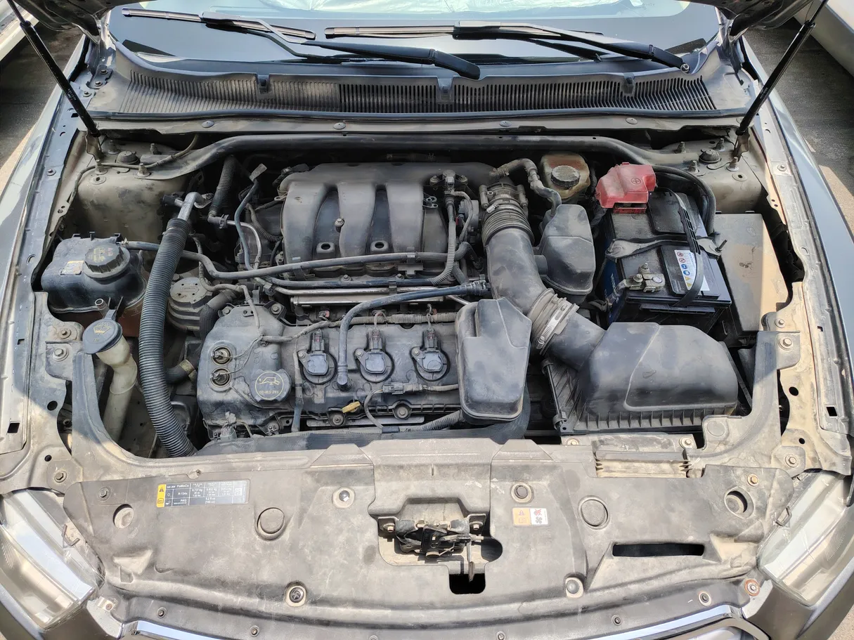 Car image 29
