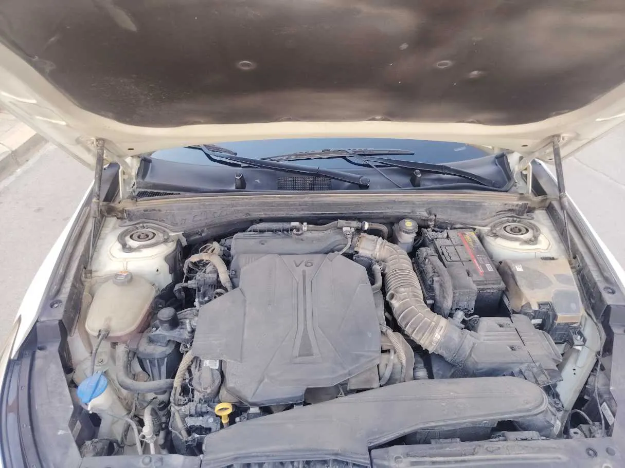 Car image 29