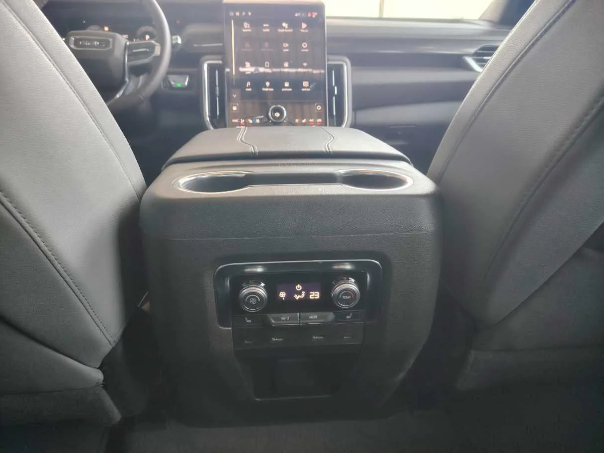 Car image 33