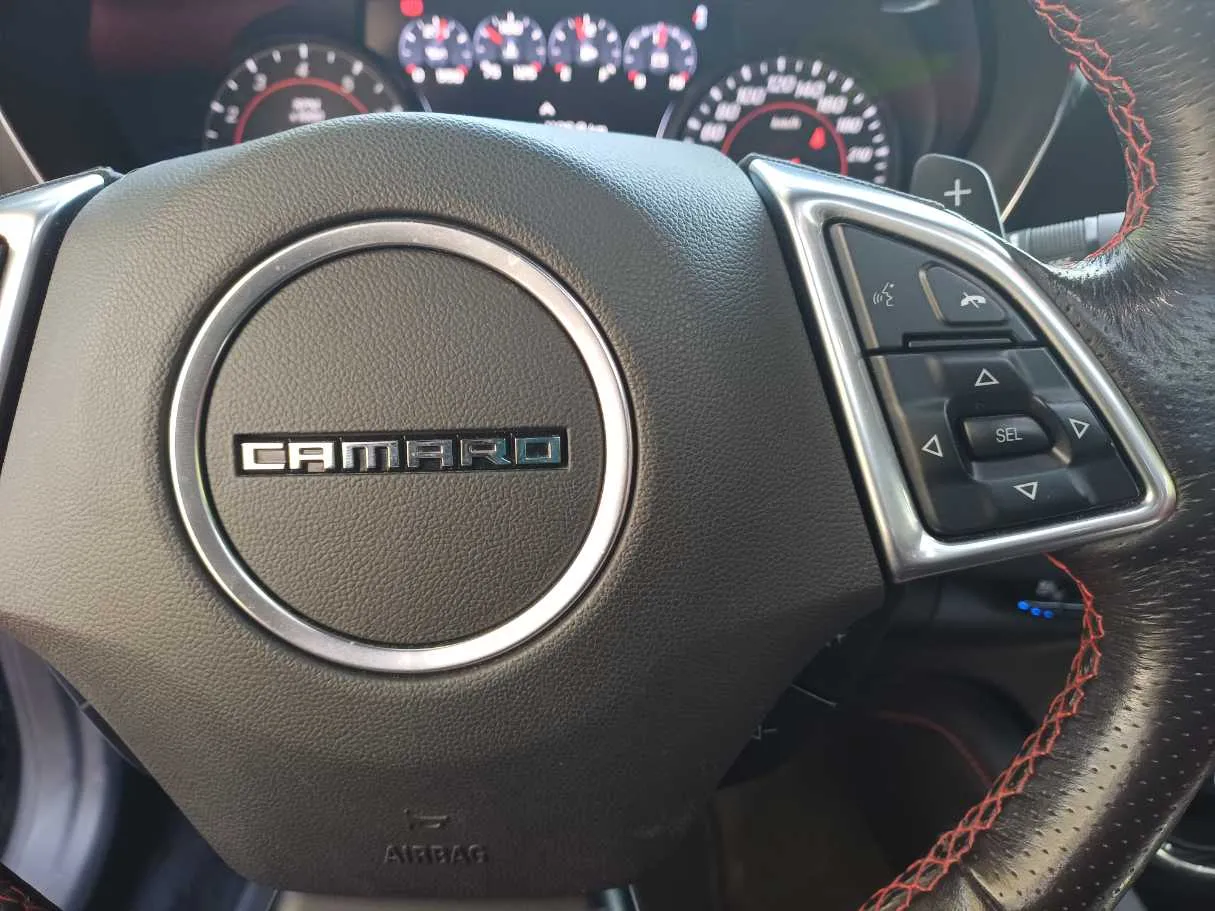 Car image 21