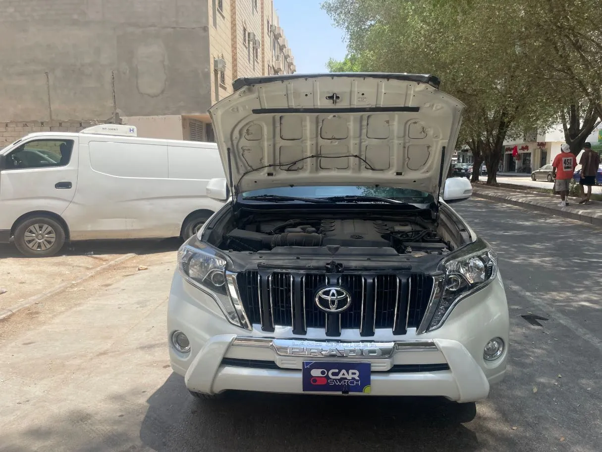 Car image 23