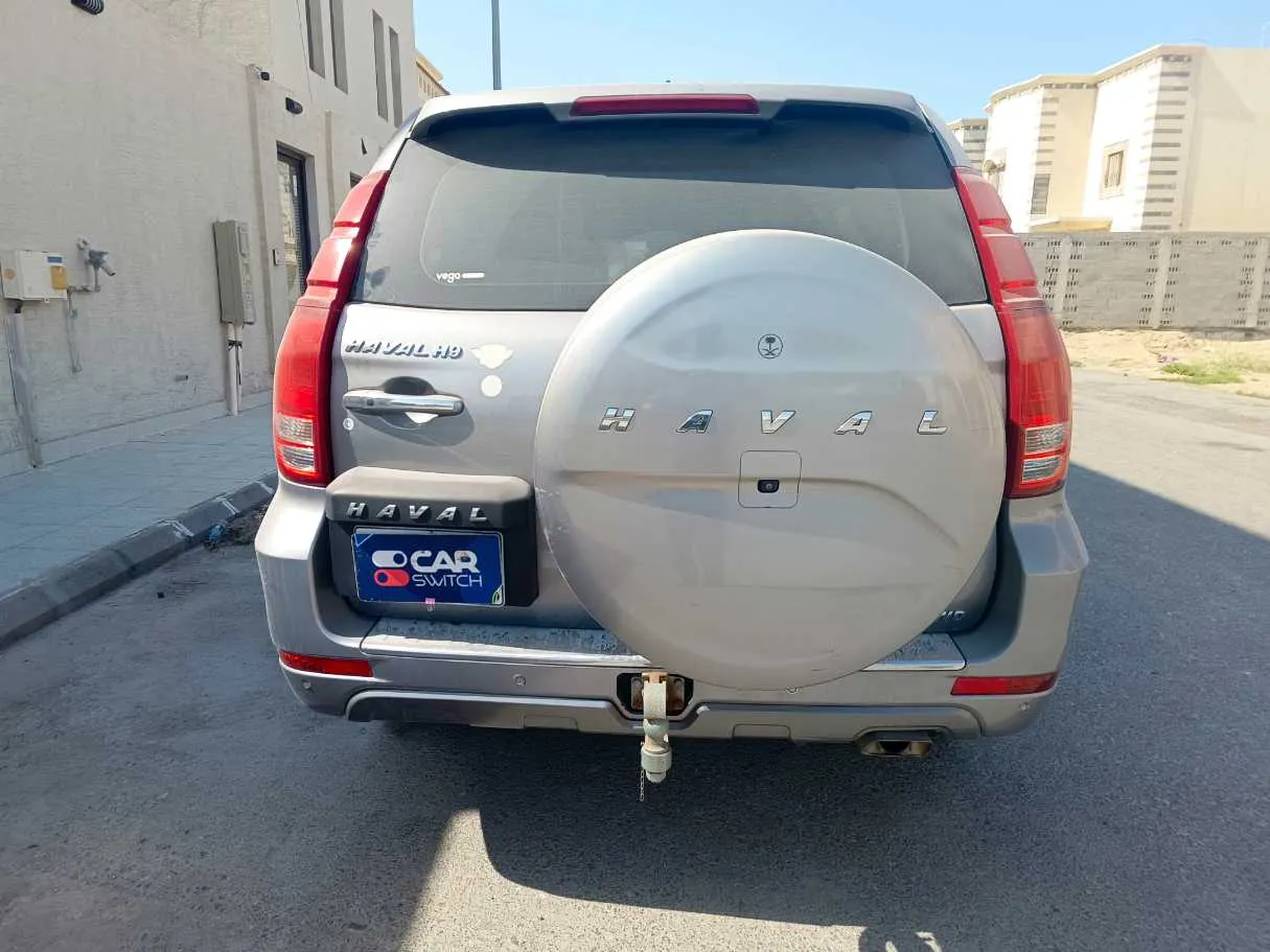 Car image 6
