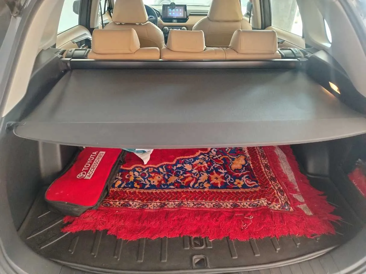 Car image 40