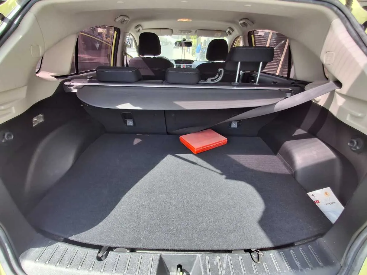 Car image 18