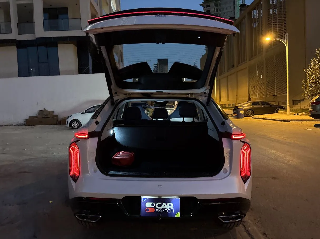 Car image 23