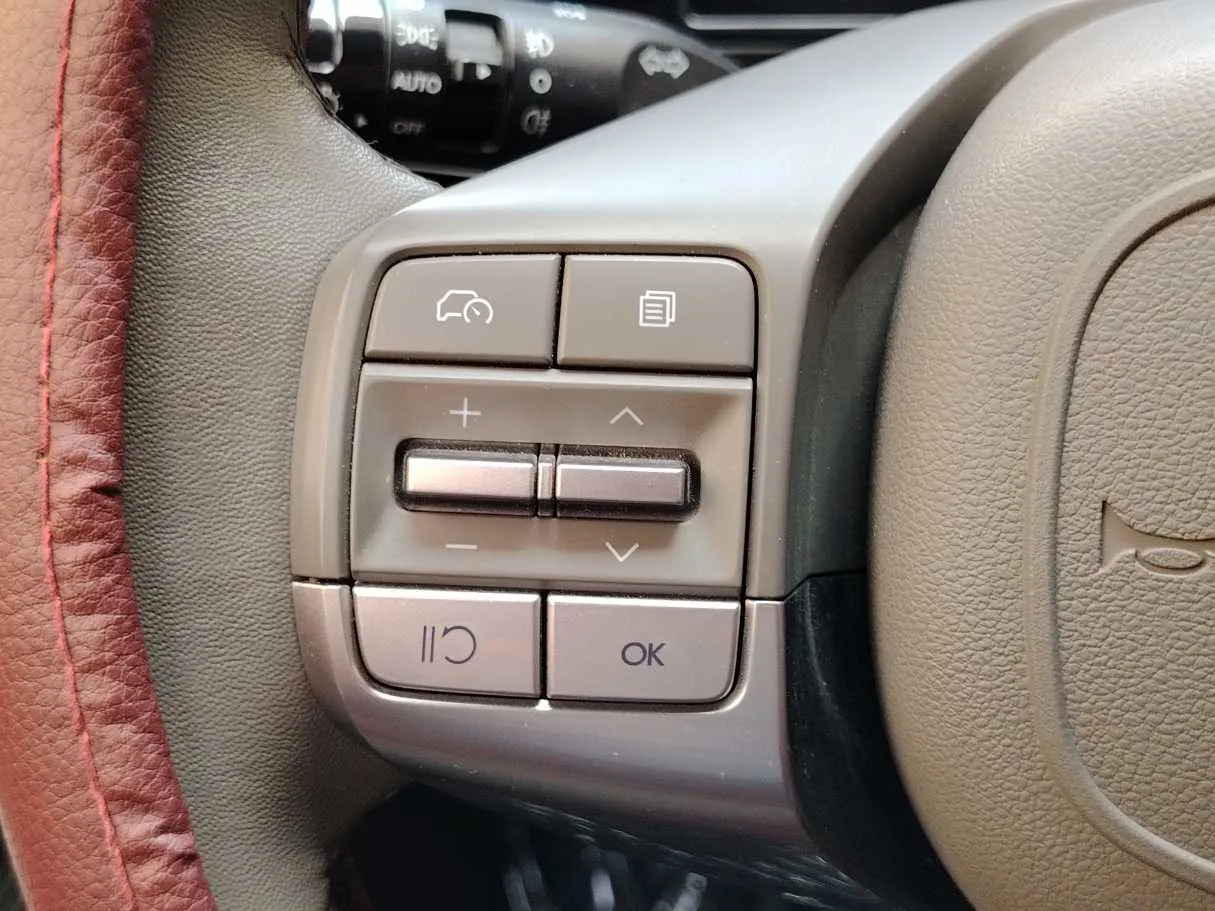 Car image 31