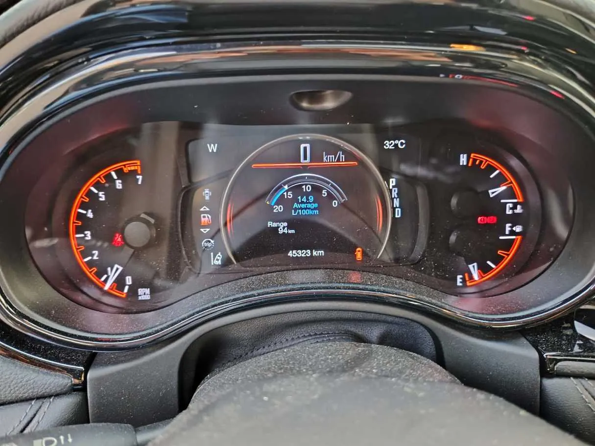 Car image 27
