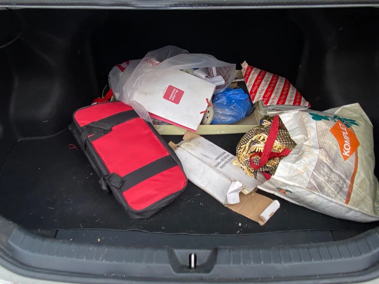 Car image 25