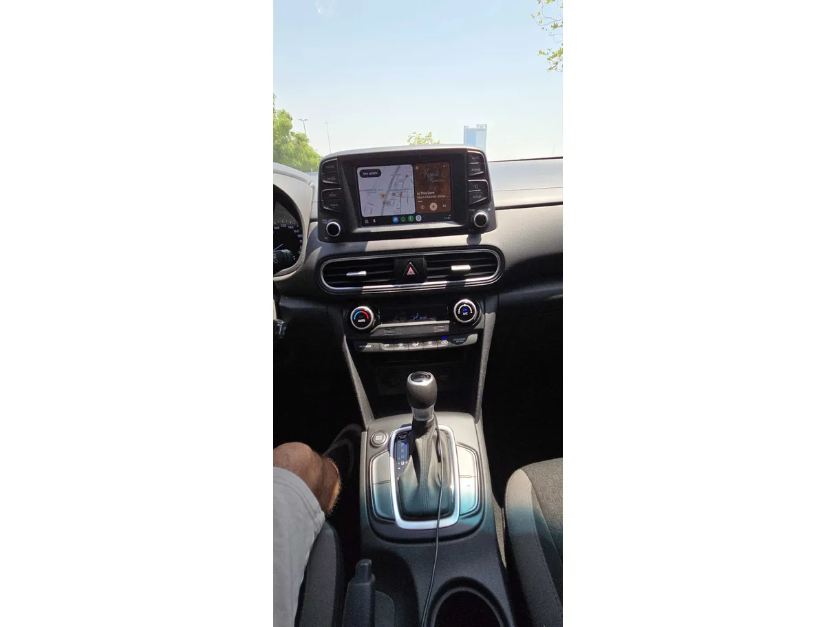 Car image 11