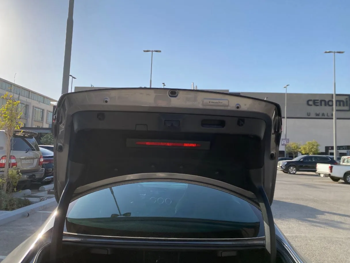 Car image 24