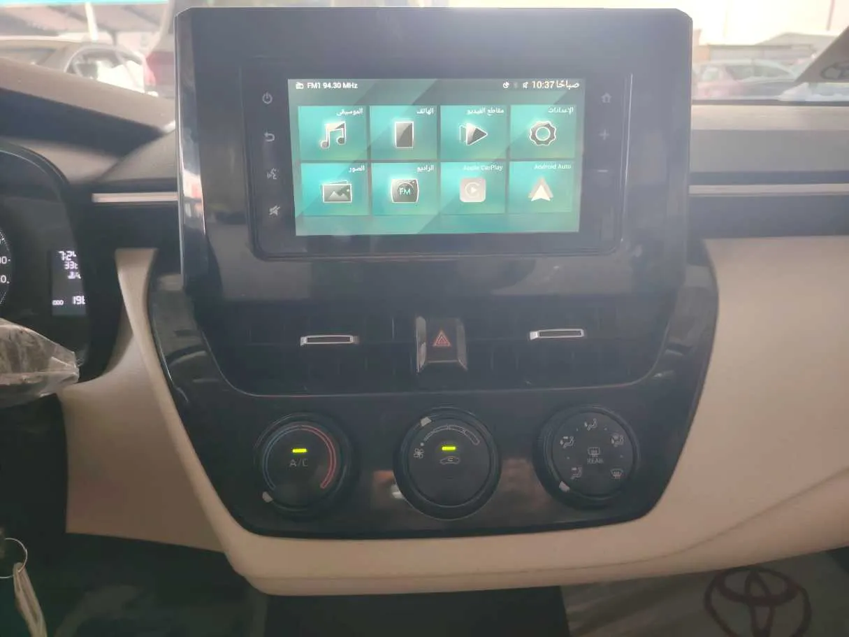 Car image 19
