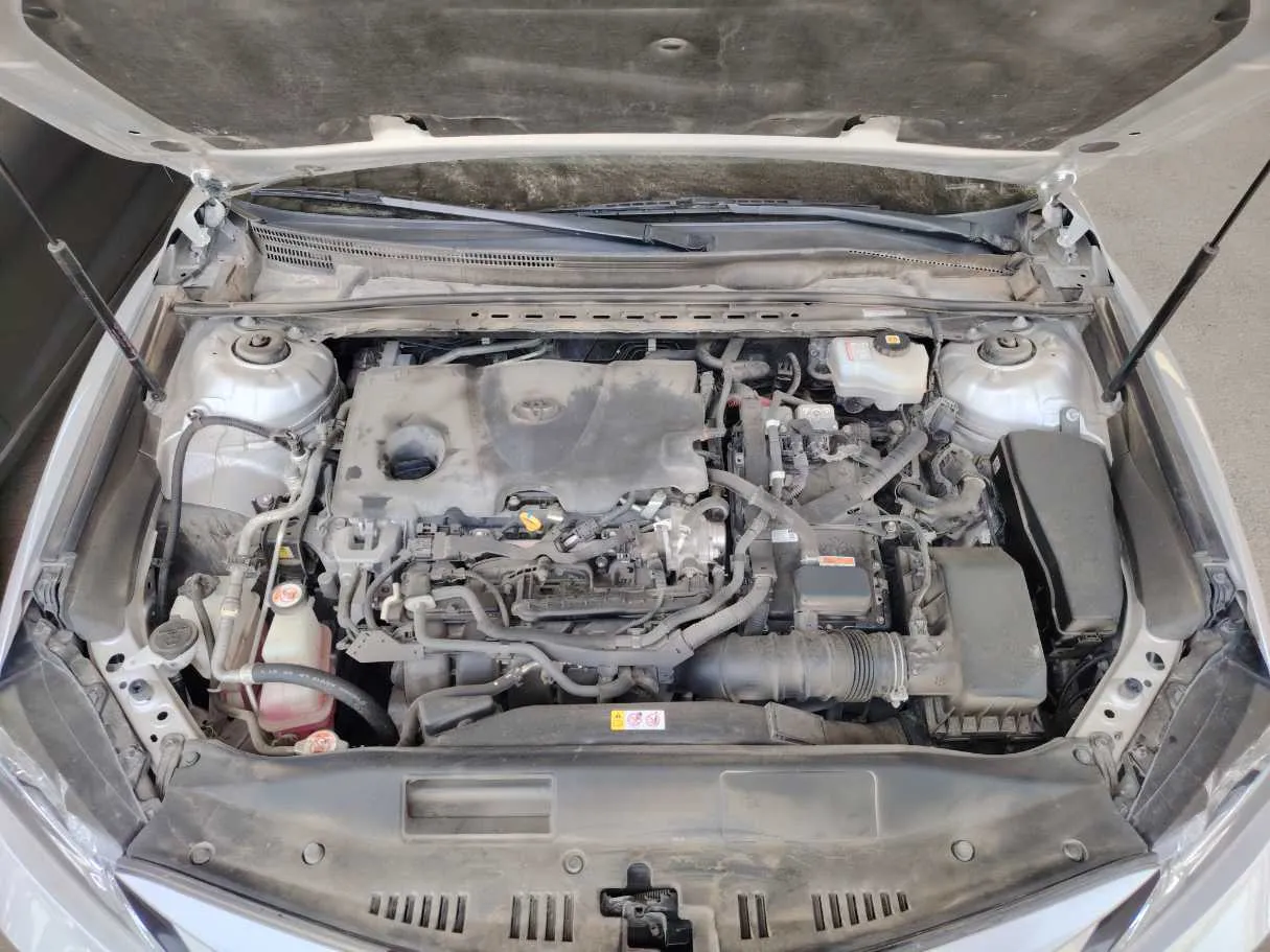Car image 30