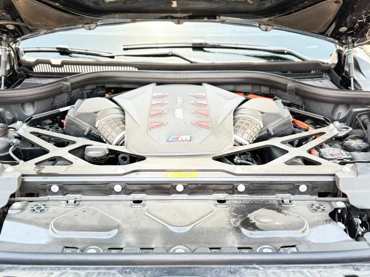 Car image 46