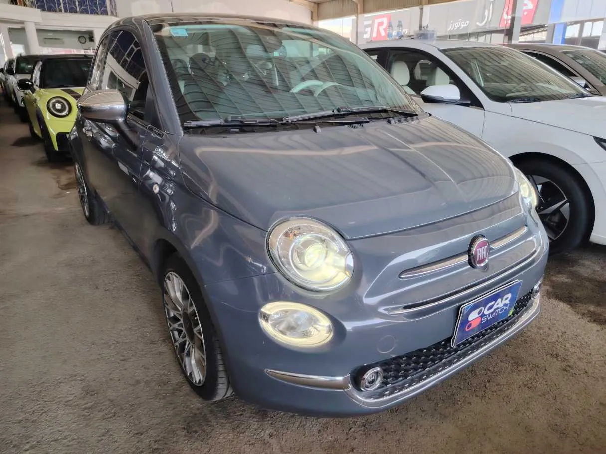 Car image 3