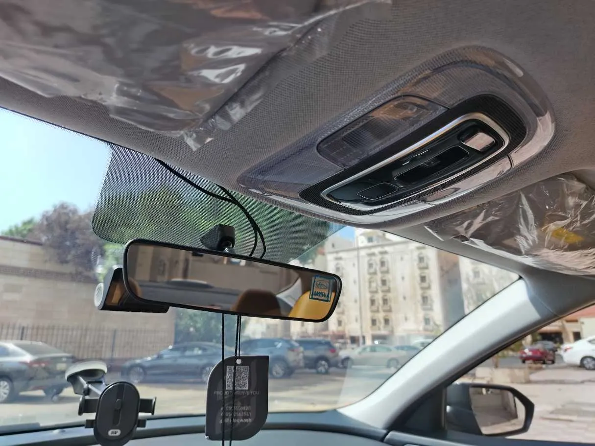 Car image 29
