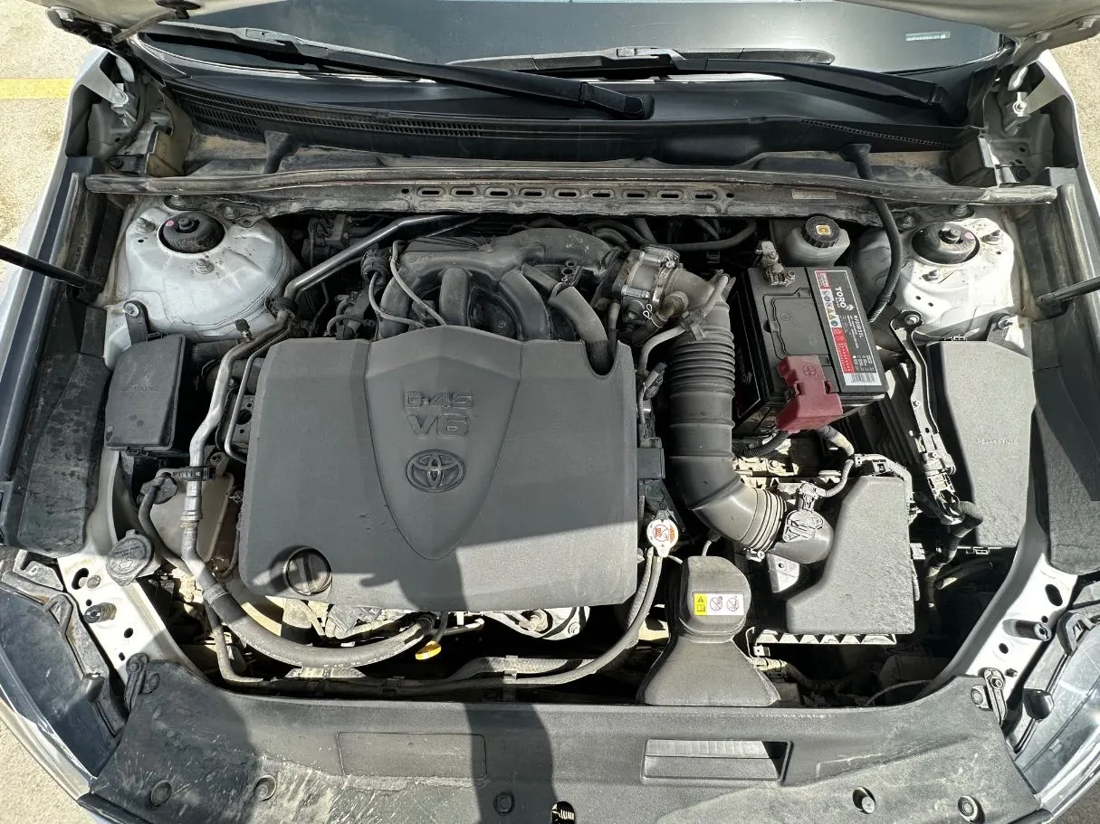 Car image 26