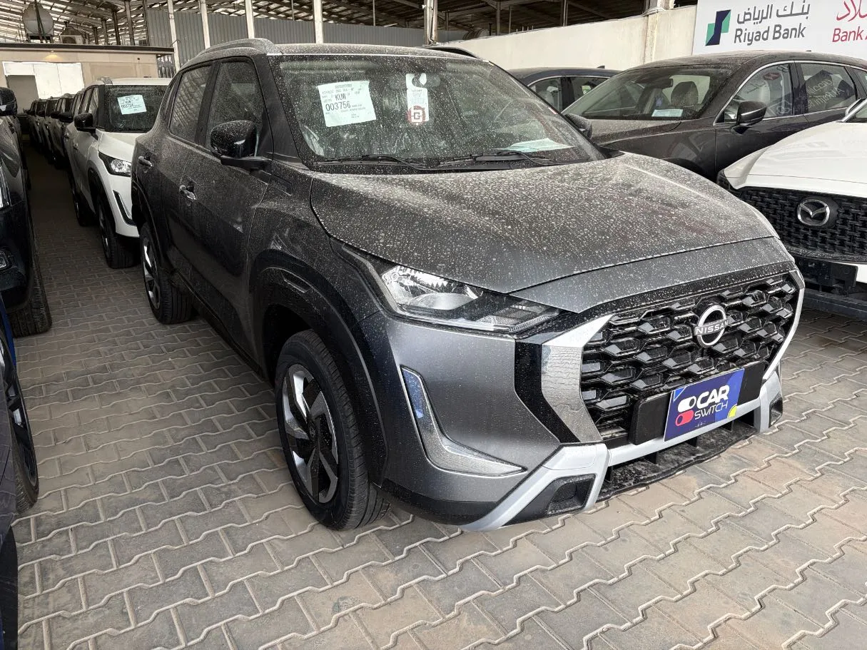 Car image 3