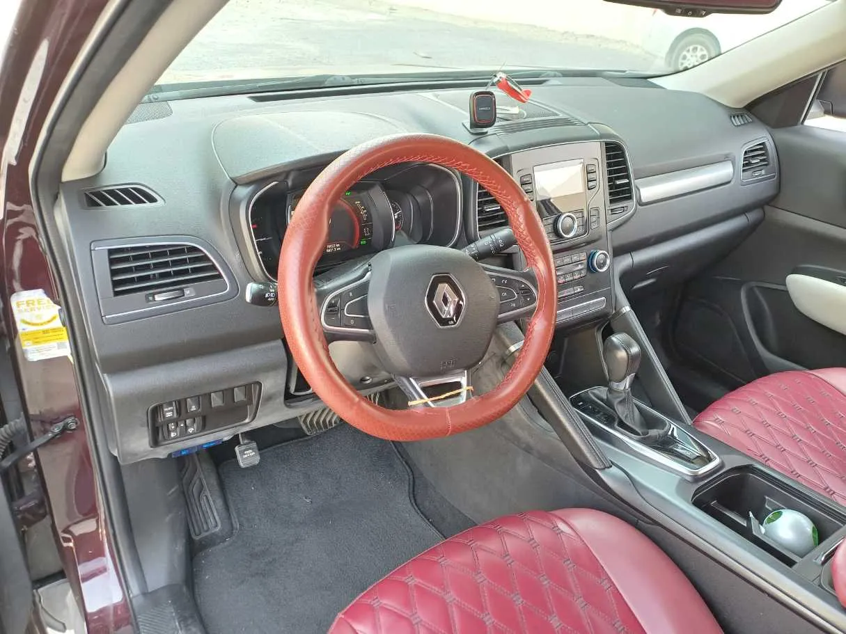 Car image 11