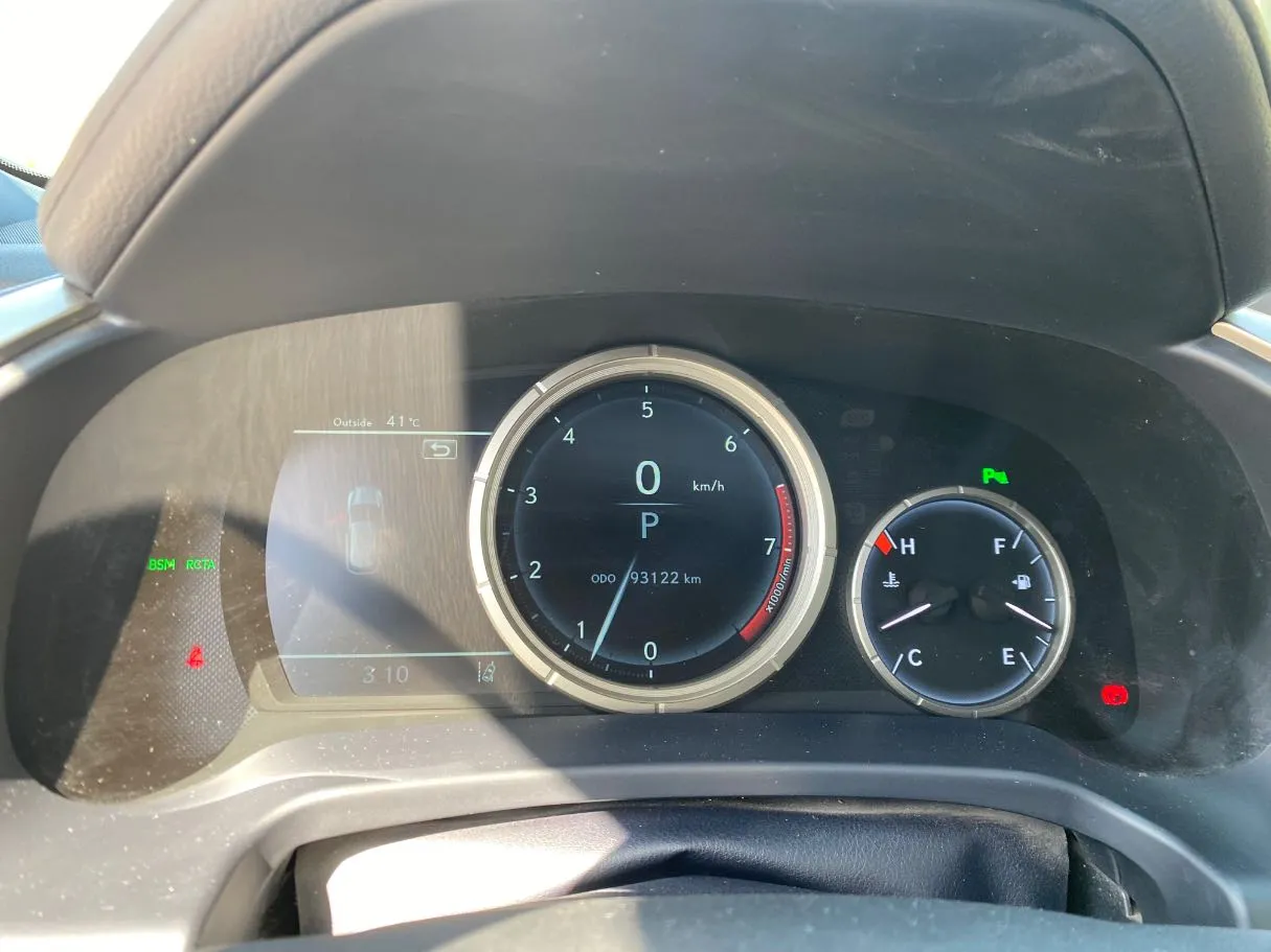Car image 20