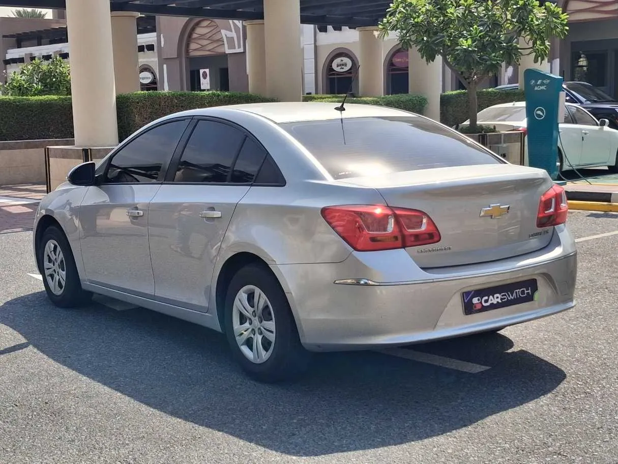 Car image 7