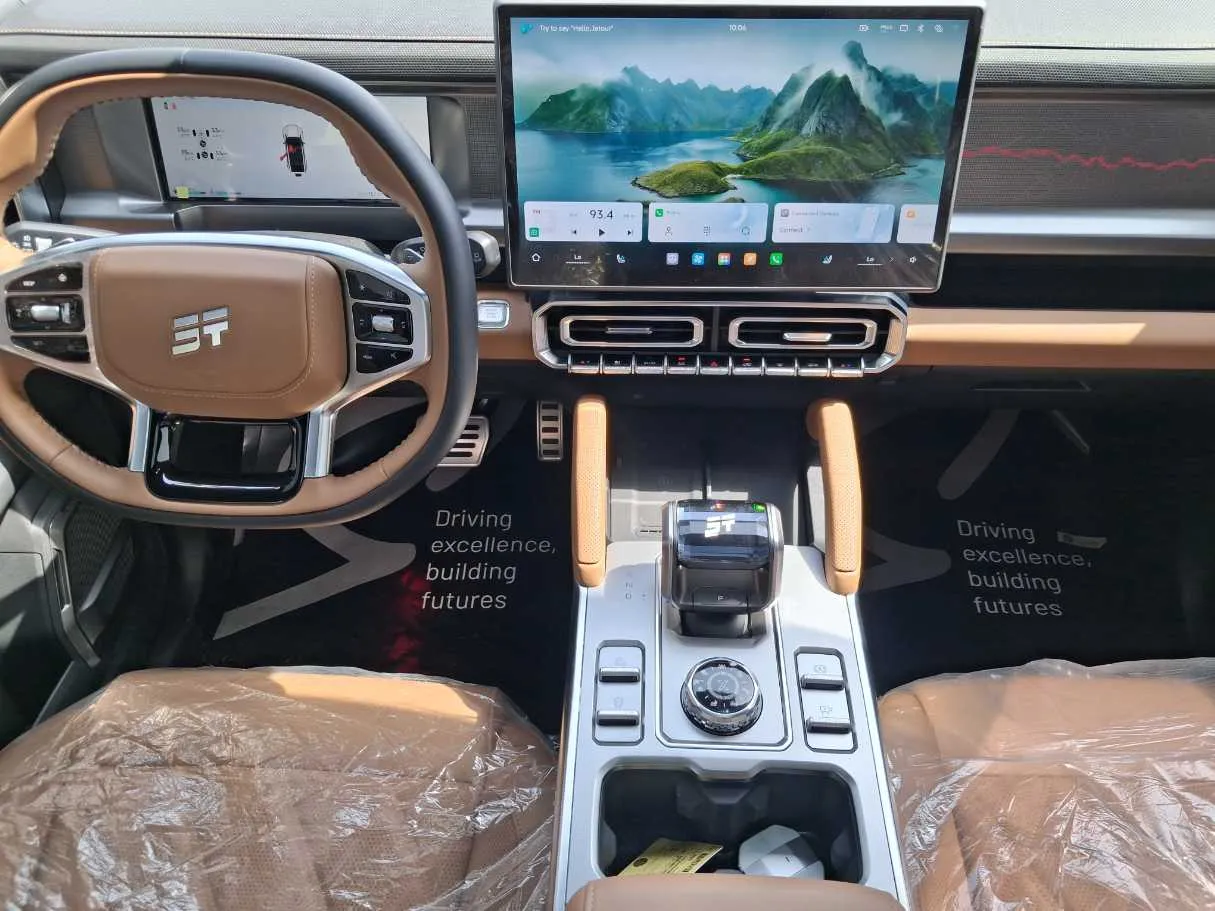 Car image 16