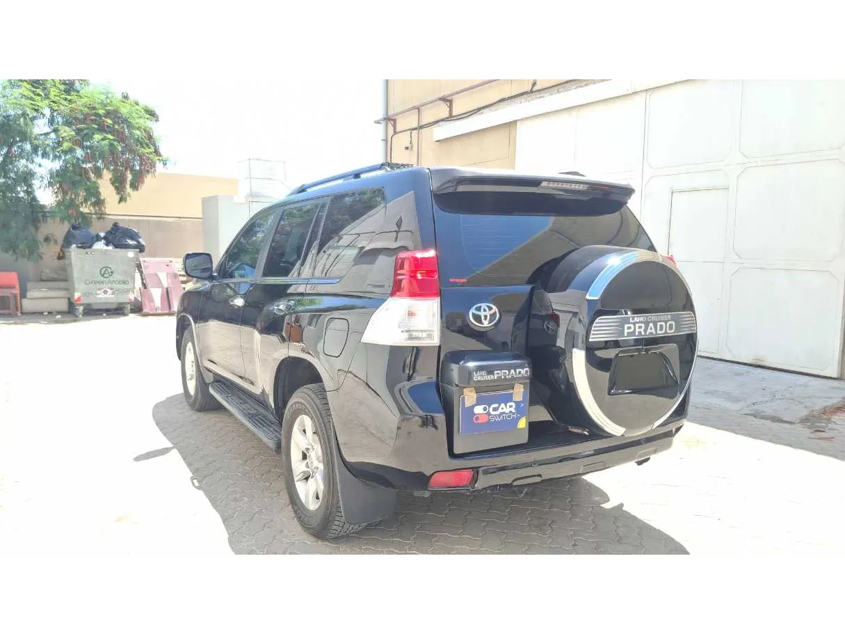 Car image 7