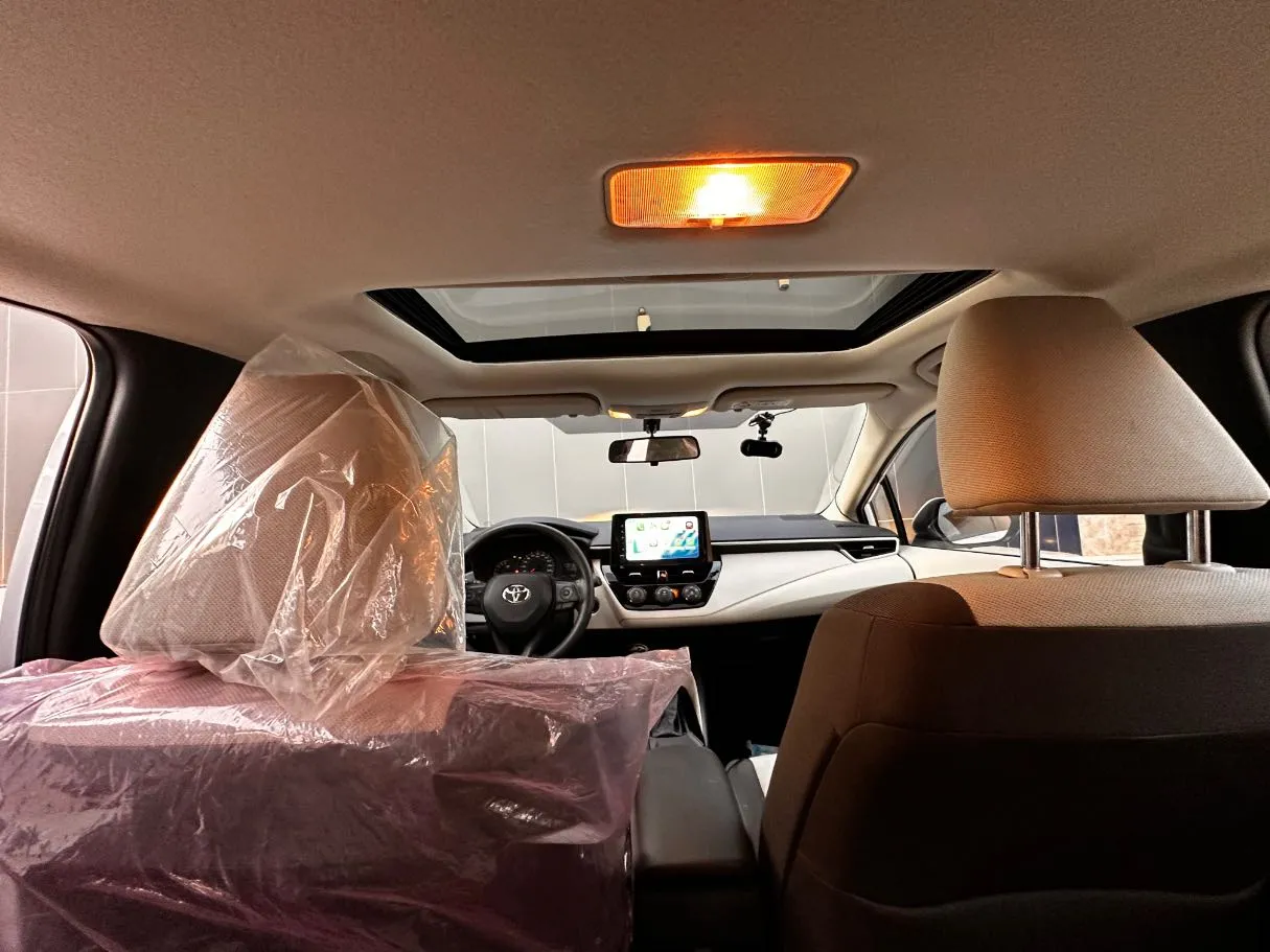 Car image 15
