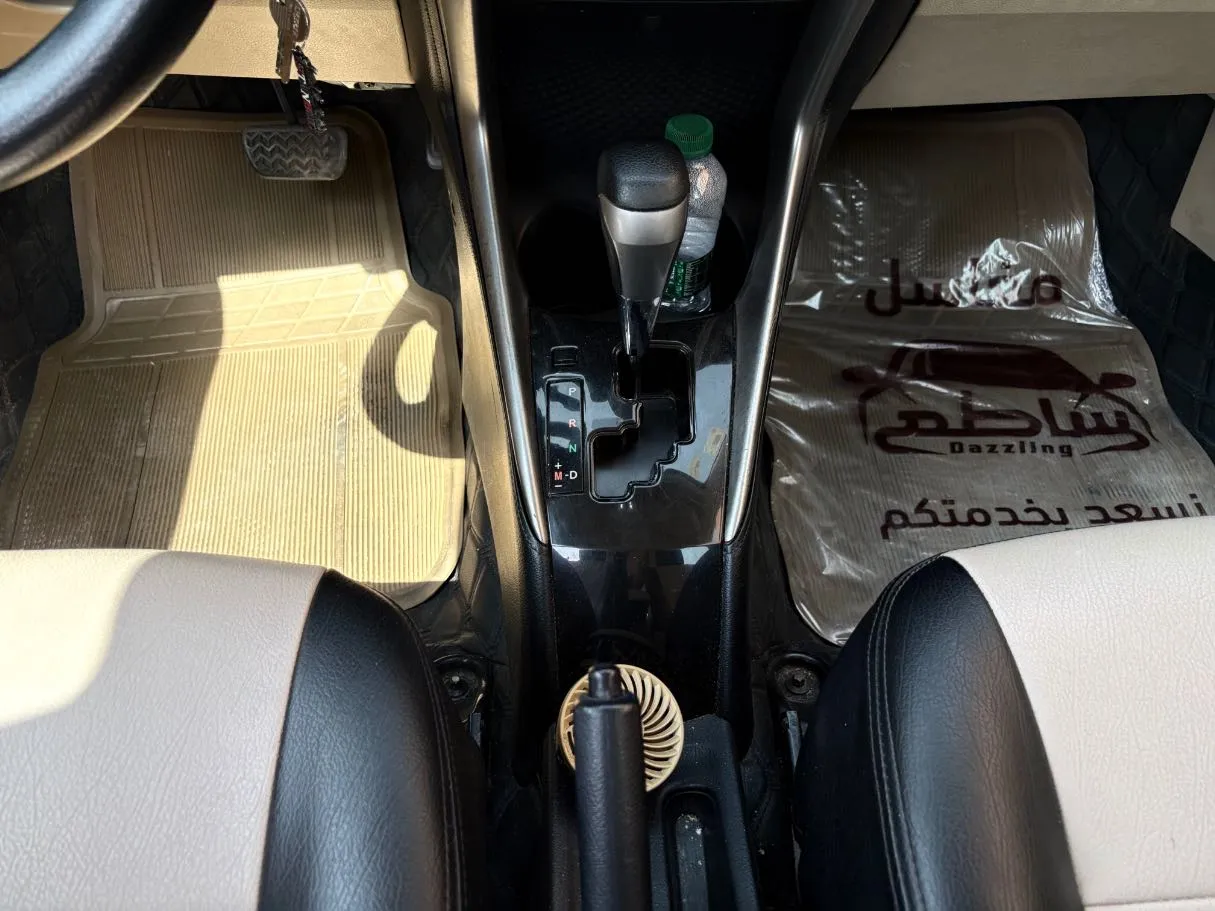 Car image 19
