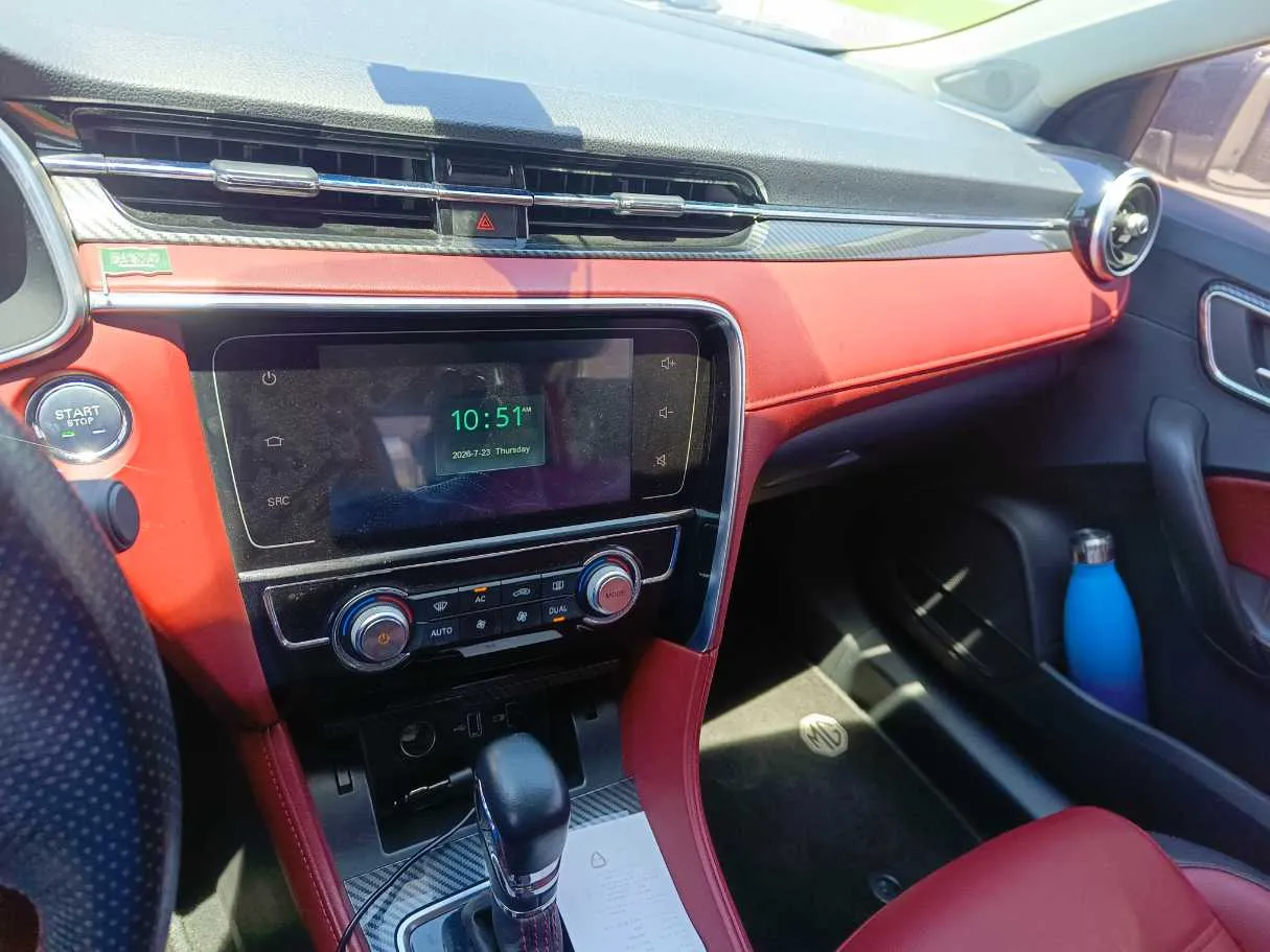 Car image 23