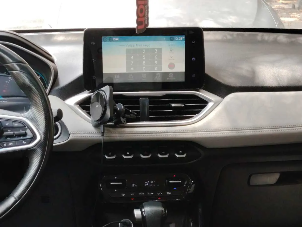 Car image 21