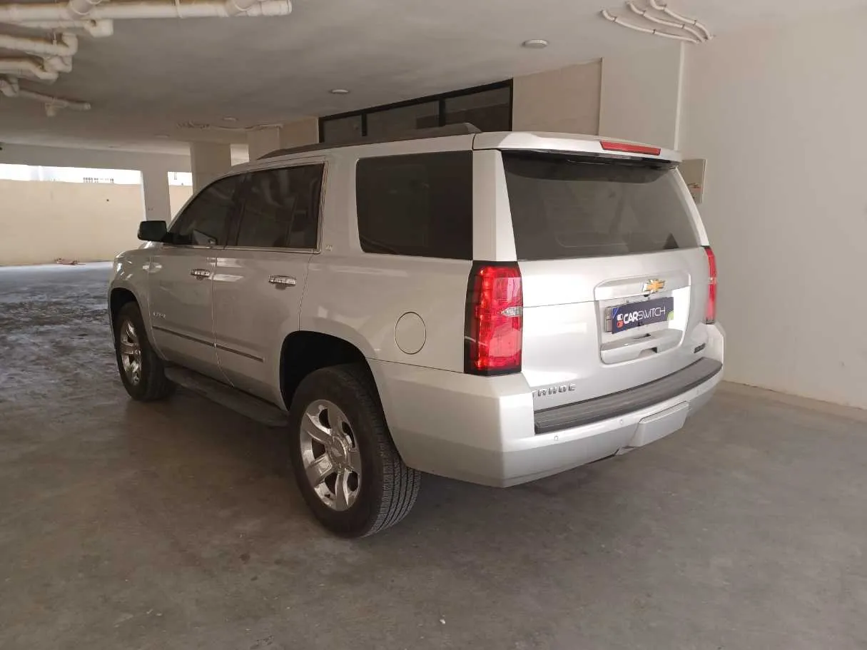 Car image 7