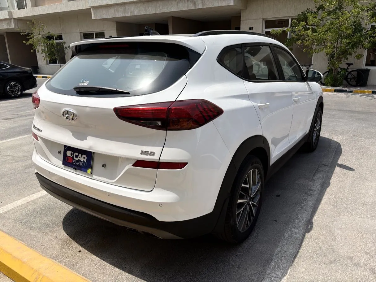 Car image 5